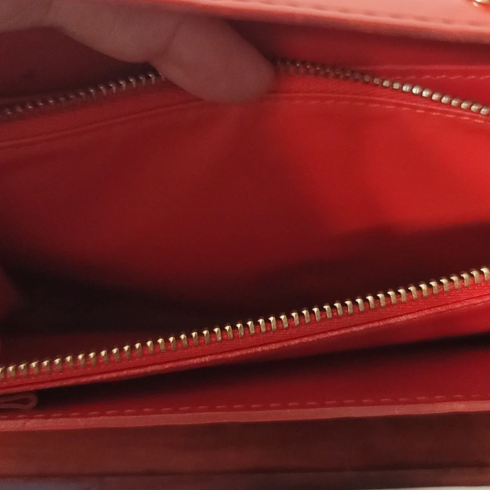 Authentic LV wallet - Picture 4 of 4